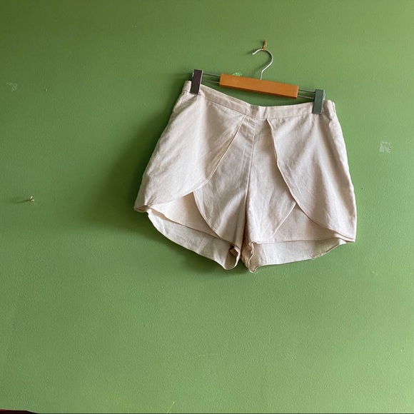 Linen origami shorts - Picture 2 of 7
